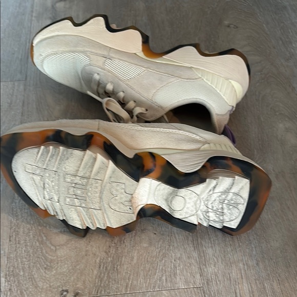 sorel sz 6 kinetic wonderland worn once CreamSneakers with tortoise accent - Picture 4 of 4